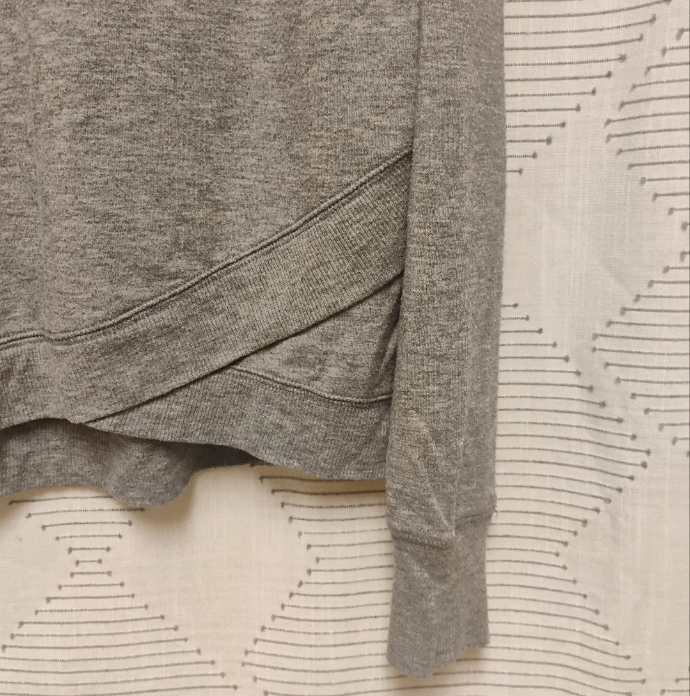 Danskin Now Girls Gray Cowl Neck Sweatshirt Size Medium 7 - 8